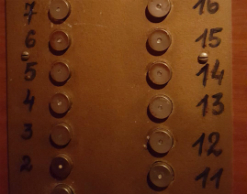 В столичной новостройке обрушился лифт с рабочими