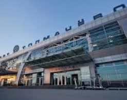 Пьяные сибиряки подрались с полицией в самолете Пьяные сибиряки подрались с полицией в самолете