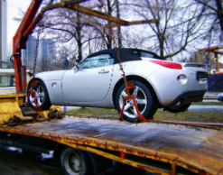 Угонщики вызывали эвакуатор для кражи машин