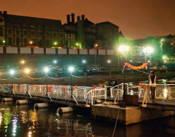 Ресторан унесло по Волге вместе с гостями Ресторан унесло по Волге вместе с гостями