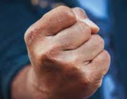 Прокурор подрался с замом из-за служебной квартиры