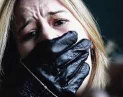 Недовольный расставанием парень украл москвичку Недовольный расставанием парень украл москвичку