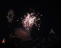 Неизвестный расстрелял женщин во время салюта