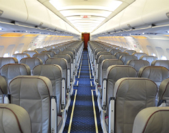 Останки обоих пилотов А321 до сих пор не найдены