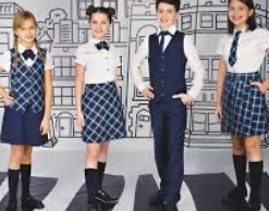 Школьная форма влетела россиянам в копеечку Школьная форма влетела россиянам в копеечку