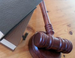 Сибирскому таксисту-маньяку дали пожизненный срок Сибирскому таксисту-маньяку дали пожизненный срок