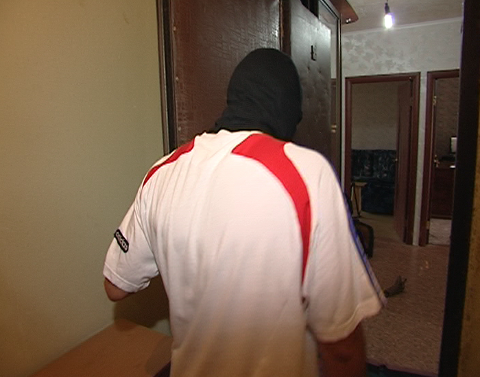 Семейный подряд супругов-"домушников"