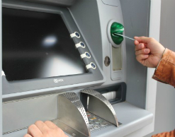 Московский таксист снял все деньги с карты клиента Московский таксист снял все деньги с карты клиента