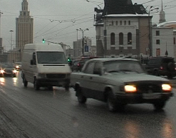 В центре Рязани взорвалась машина с девушкой за рулем