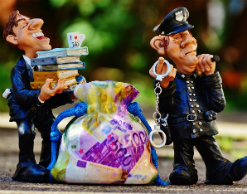 ТОП-10 самых невезучих преступников года ТОП-10 самых невезучих преступников года