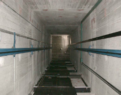 Лифт с пенсионеркой сорвался с 16-го этажа Лифт с пенсионеркой сорвался с 16-го этажа