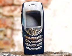 На Урале девочка обожглась сгоревшим смартфоном