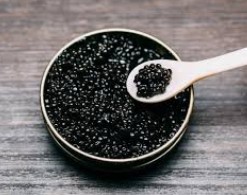 В Петербурге бизнесмену продали шарики вместо икры