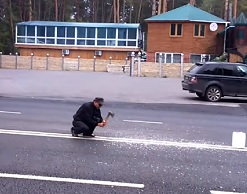 Россияне борются с двойной сплошной, меняя ландшафты